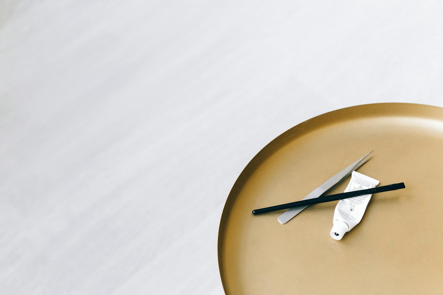 Göz Çevresi İçin İleri Seviyede Bakım: İnce Çizgilere Odaklanma